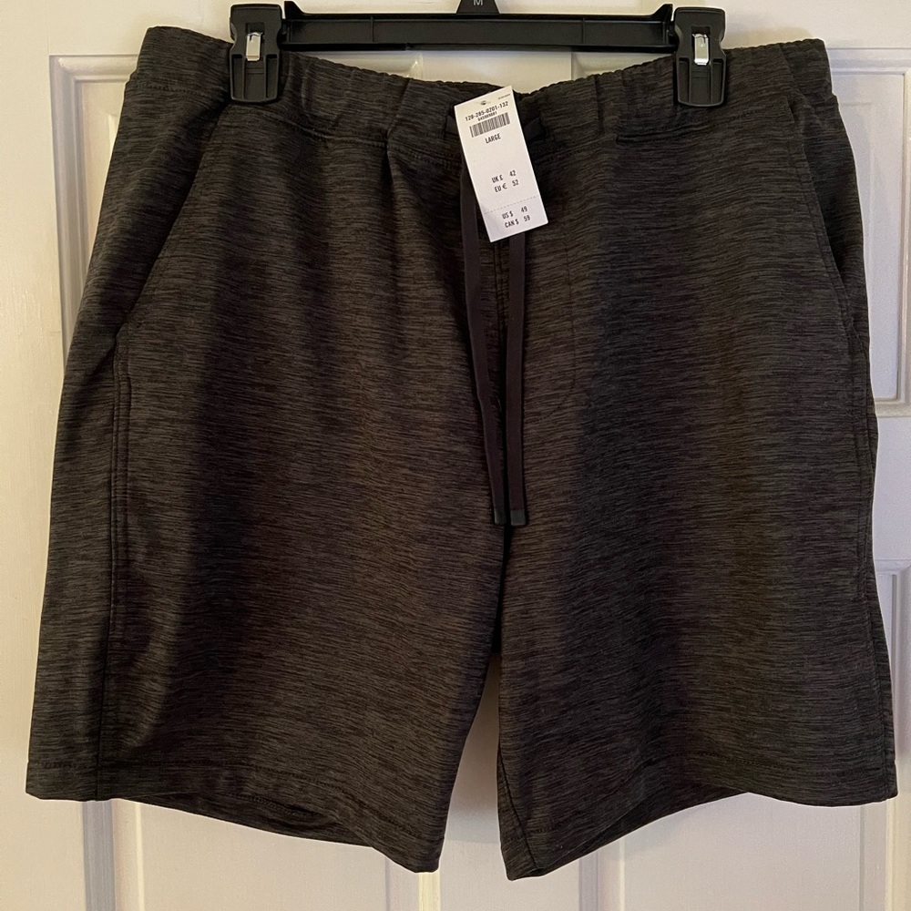 (NWT) Gray Abercrombie shorts